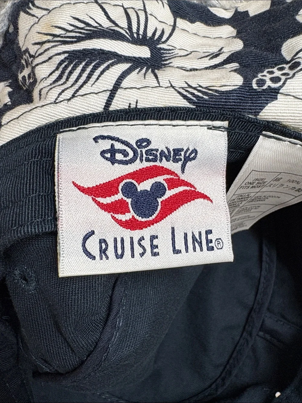 Disney casual bucket